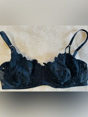 Aerie Show Off Balconette Black Bra Size 34C EUC Like New